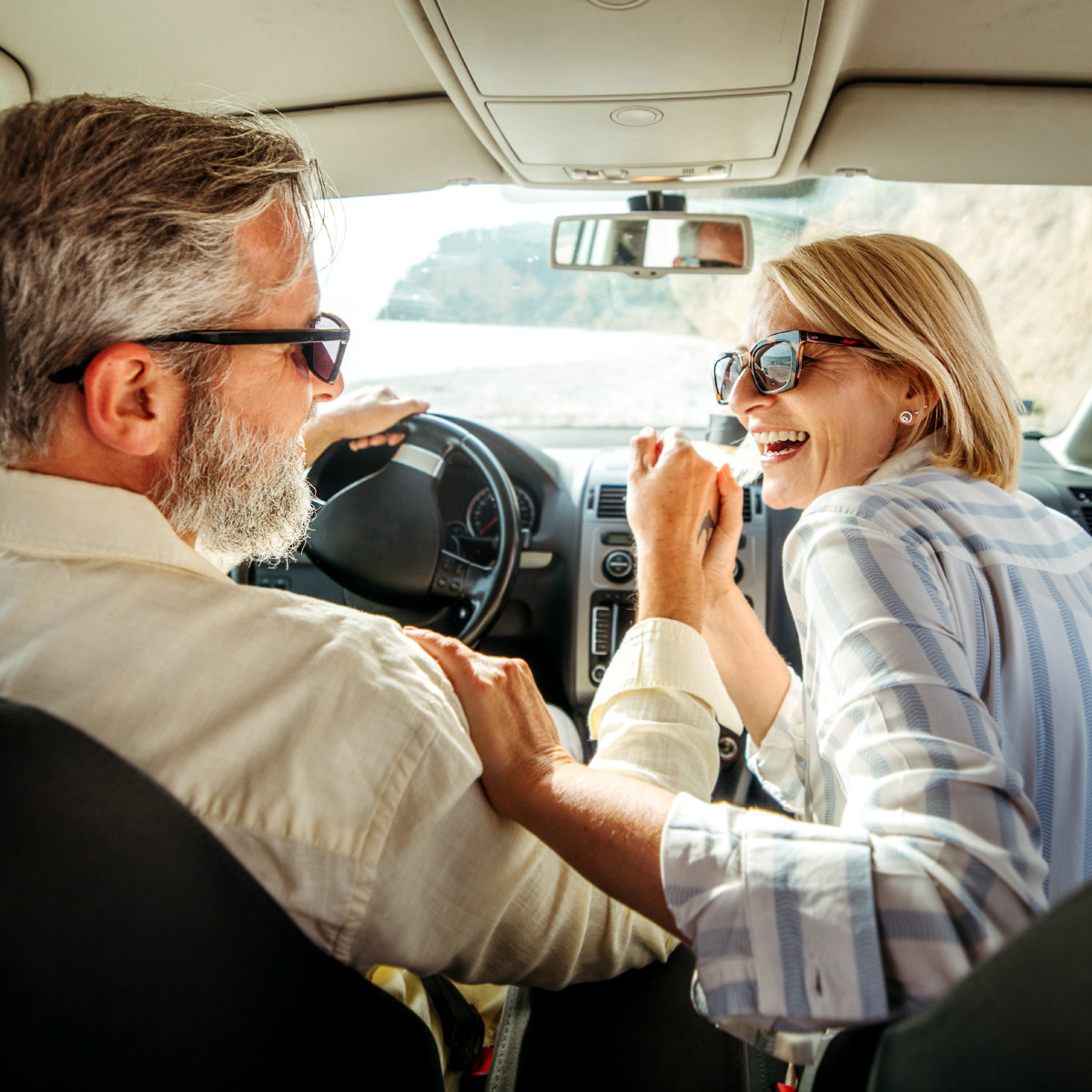 Couple on roadtrip